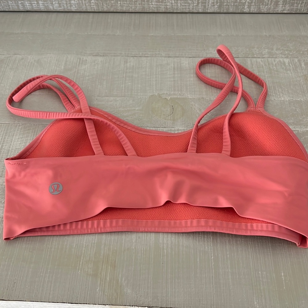 Lululemon like a cloud bra size 6 raspberry cream